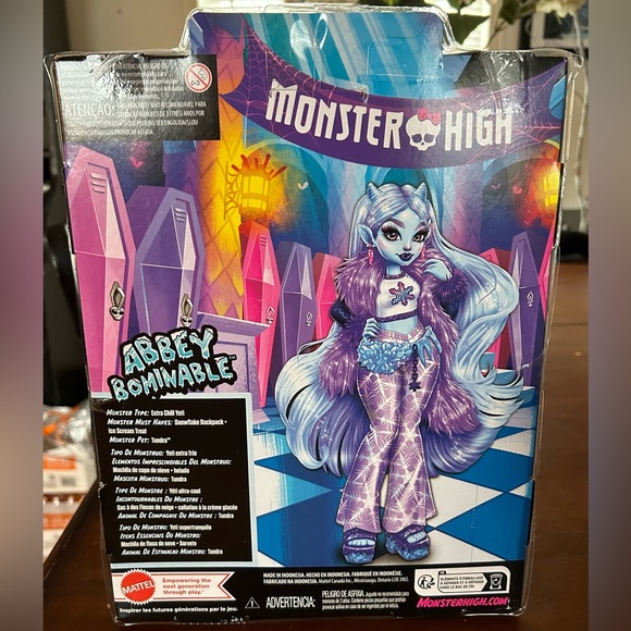 Monster High Abby Bominable G3 Doll | NEVER OPENED OR USED - Picture 2 of 3